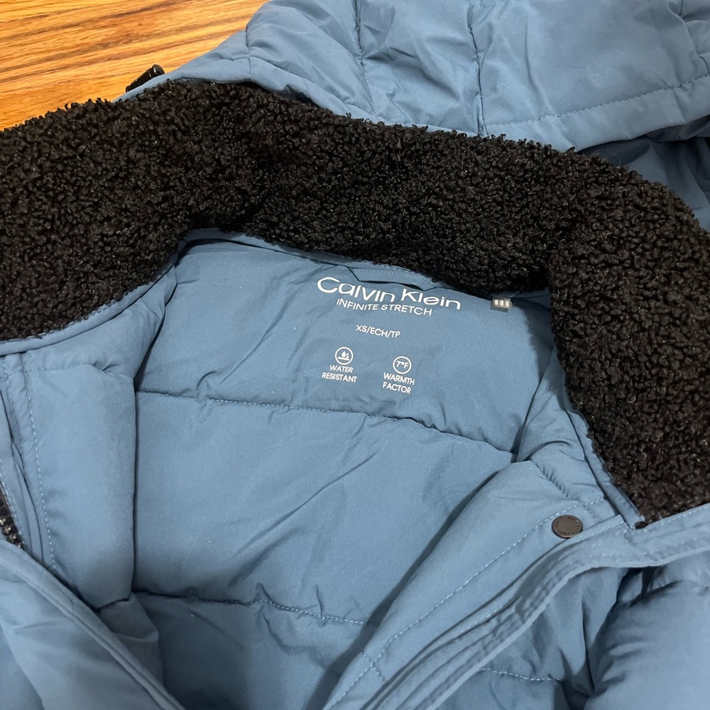 Calvin Klein Winter Coat - image 3